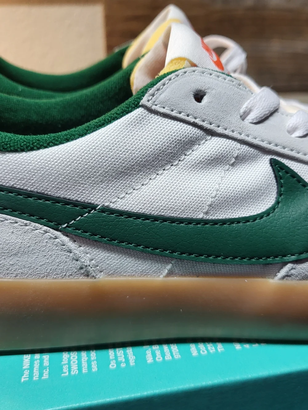 Nike men’s low
